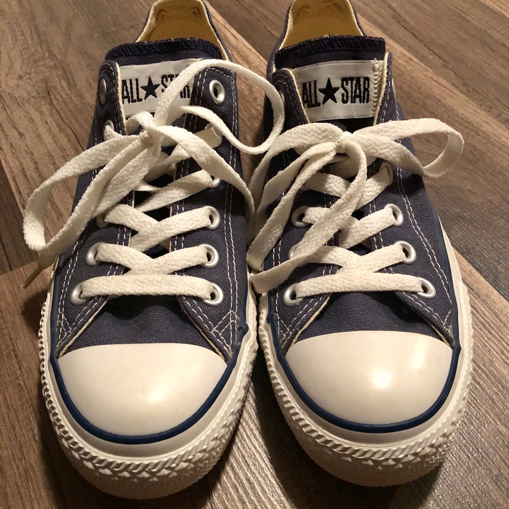 Navy Converse Chuck Taylor All Star Sneaker